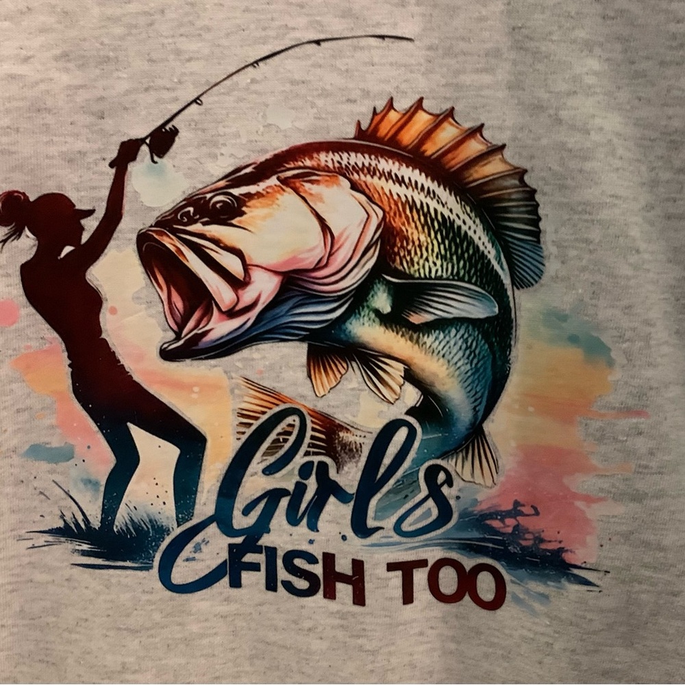 Everyone loves a tee shirt Girs fish too
